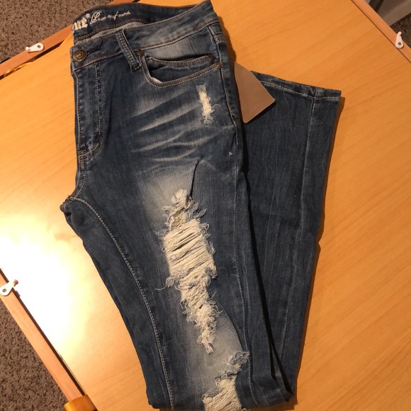 Super distressed Skinny Jean - Picture 8 of 10